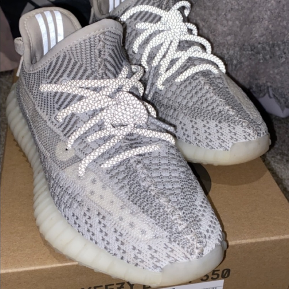 ‼️SOLD‼️Yeezy 350 V2 static ( non reflective)